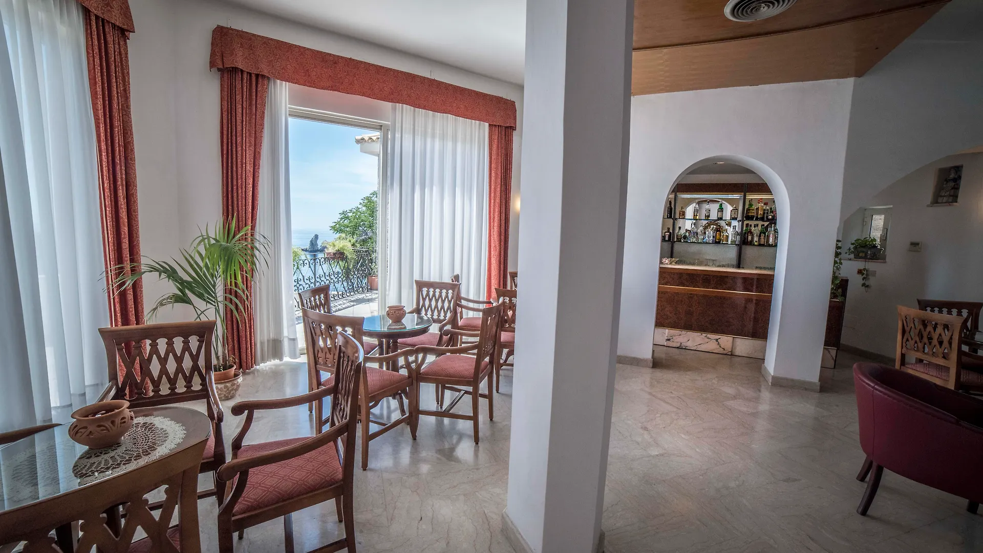 Hotel Isola Bella Taormina 3*,  Italy