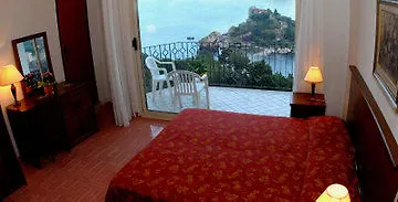 Hotel Isola Bella تاورمينا